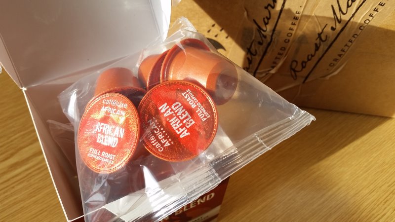 Beutel mit Kapseln in geöffneter Verkaufsverpackung | Foto: Redaktion