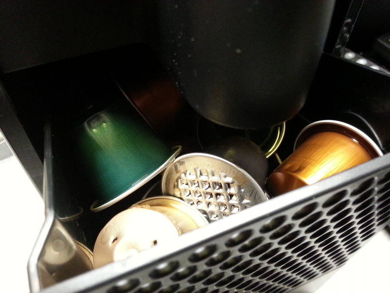 Nespresso U - Die benutzen Kapseln im Aufangbehälter