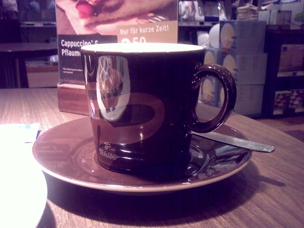 Kaffeetasse von Tchibo mit aromatischem Kaffee