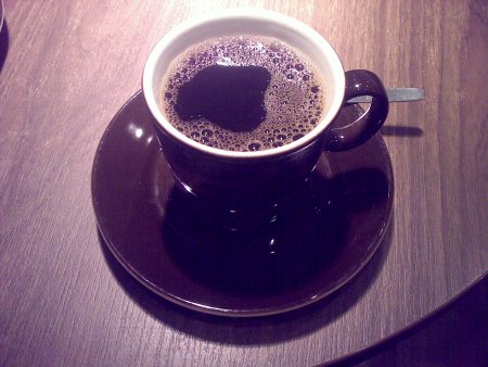 Kaffee bei Tchibo in einer Tasse