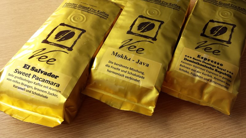 Drei Packungen von Vee's Kaffee | Foto: Redaktion