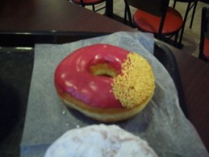Weihnachts-Donut Balthasar bei Dunkin' Donuts